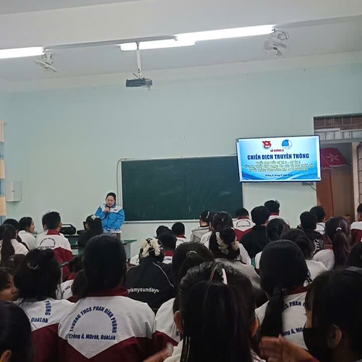 Tuyên Truyền phòng, chống tảo hơn và An toàn giao thông trong trường học Tuyên Truyền phòng, chống tảo hơn và An toàn giao thông trong trường học