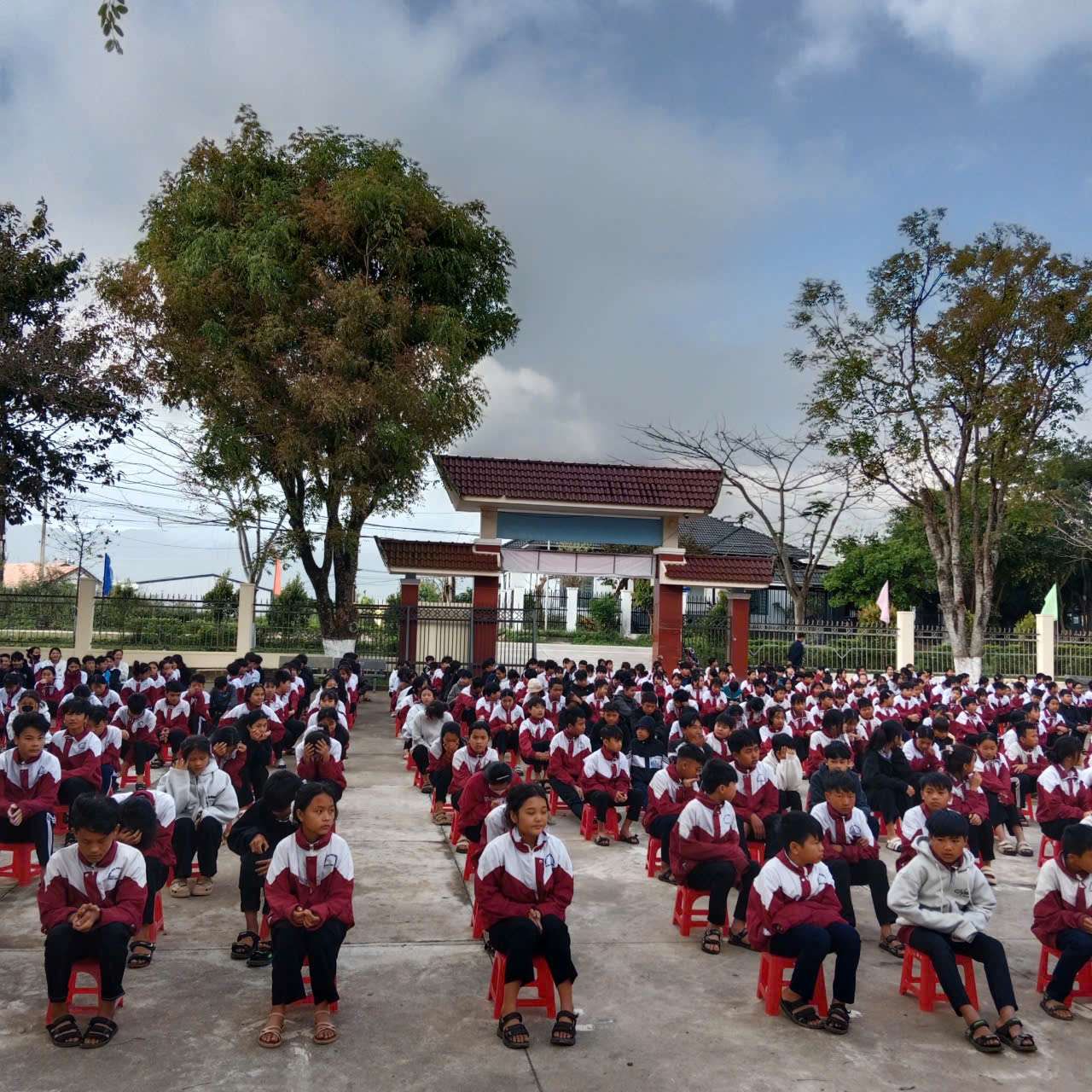 Lễ phát động – Chung tay cung bạn đến trường